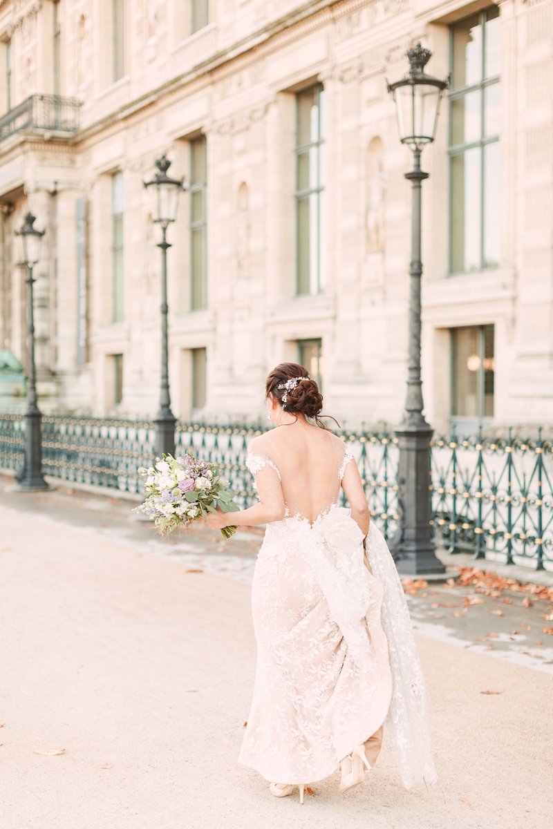 Paris Louvre bride